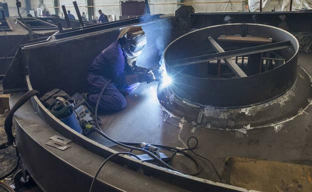 Más de 100.000 empleos sin cubrir pese a los más de 3,1 millones de parados