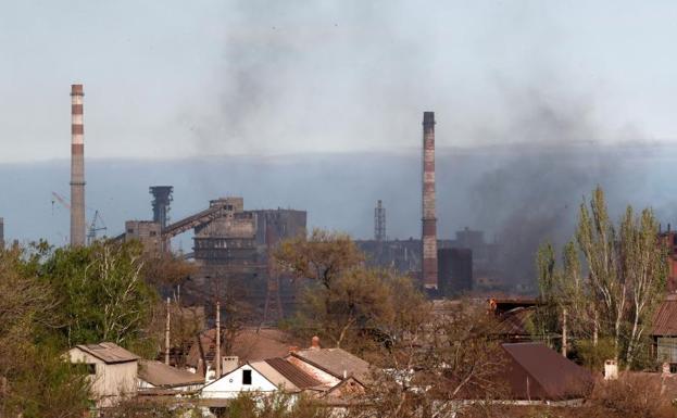 La resistencia en la acería Azovstal de Mariúpol podría acercarse a sus últimos estertores