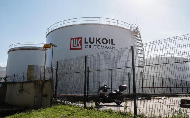 La UE sigue sin cerrar un acuerdo para el embargo del petróleo ruso