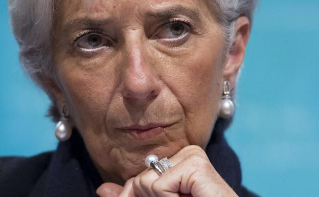 Lagarde reconoce que puede haber subida de tipos en julio