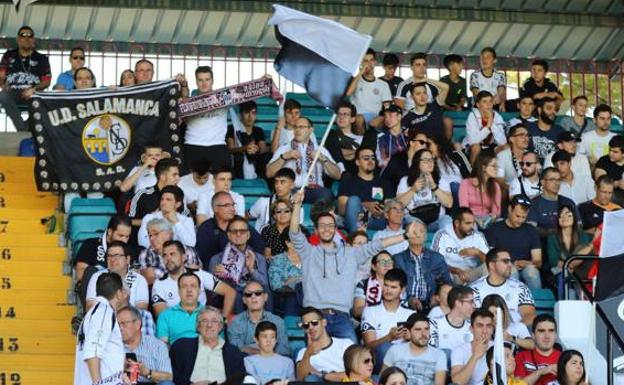 Dos entradas gratis por abono original y una por el de acompañante, oferta del Salamanca UDS en el partido definitivo