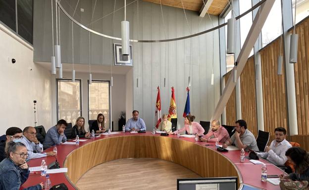 El pleno municipal de Guijuelo aprueba la publicidad en la Plaza de Toros