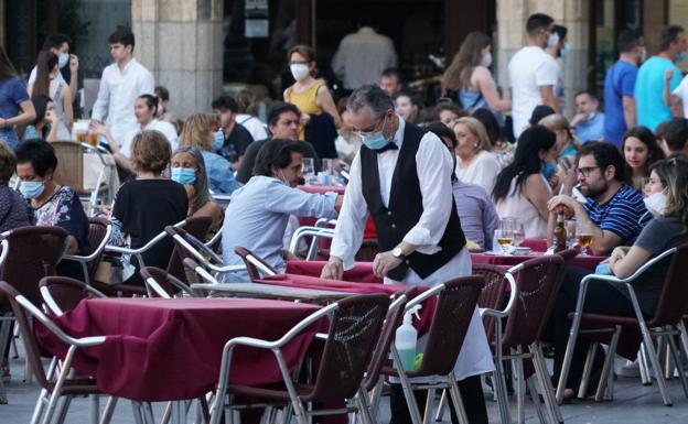 El número de parados en Salamanca desciende en mayo en 669 personas y la afiliación a la Seguridad Social sube en 655