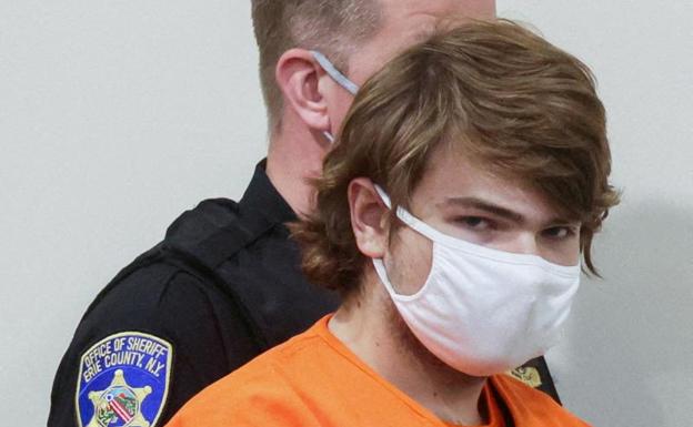 El autor de la matanza racista en Búfalo seguirá en prisión