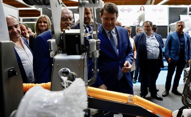 Mañueco impulsa la vigésima Feria de la Industria Cárnica de Guijuelo reclamando «más carne y menos zancadillas»
