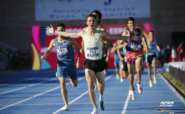 Tarde histórica del atletismo salmantino con Álvaro de Arriba y García Romo campeones de España