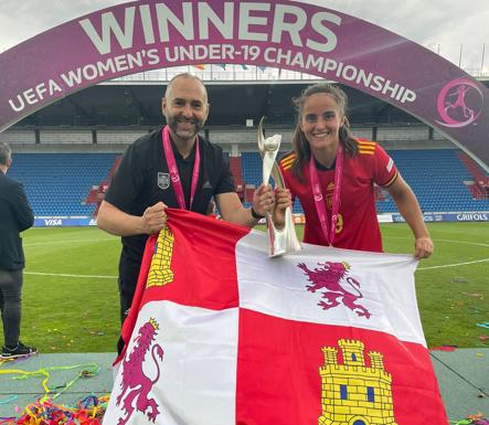 La salmantina Carmen Álvarez brilla en el título europeo de la Selección Femenina sub-19 de fútbol