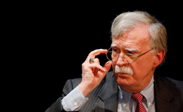 El exasesor de Trump admite que «ayudó» a planificar golpes de Estado en el extranjero