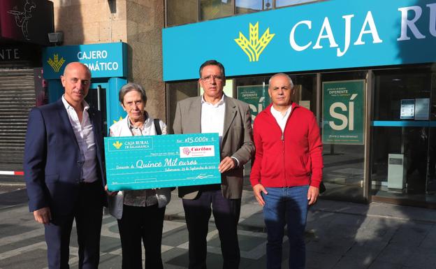Caja Rural de Salamanca aporta 15.000 euros a Cáritas para apoyar su labor