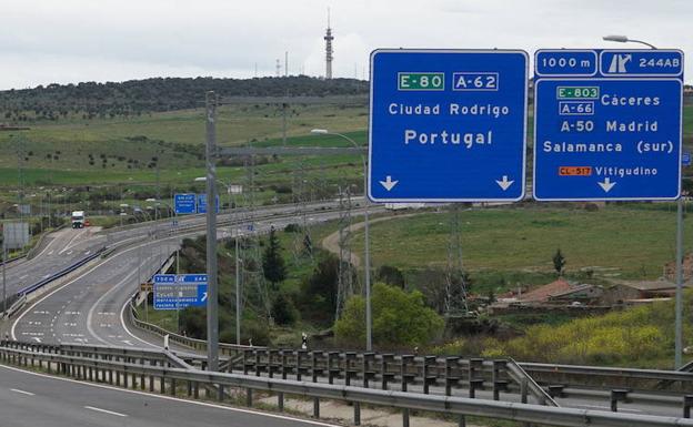 Los PGE destinan dos millones al enlace de la A-66 y la A-62 en la provincia