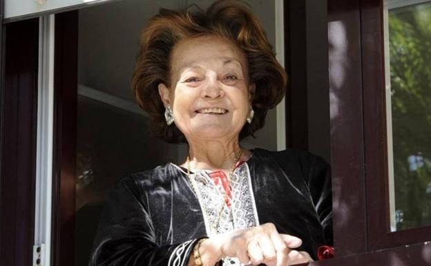 Carmen Sevilla, de novia de España a los despistes de una anciana entrañable