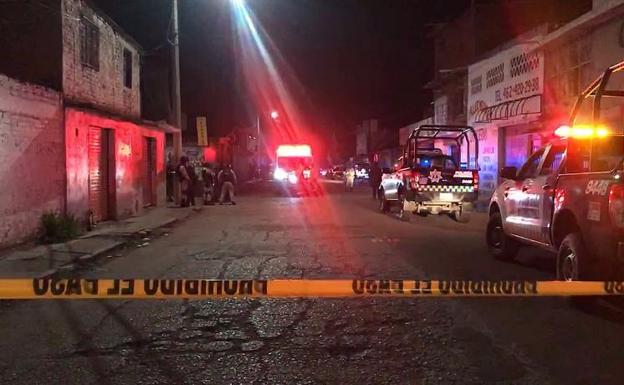 Doce personas asesinadas en el ataque a tiros contra un bar en México