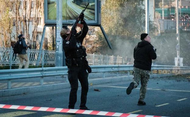 Las 'motocicletas' iraníes siembran el terror en Kiev