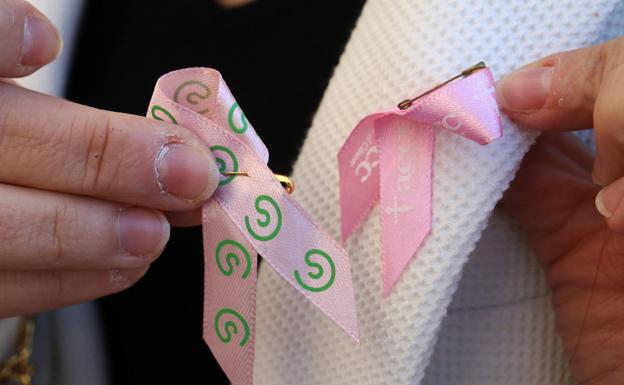 Cáncer de mama: cómo hacerse una autoexploración correctamente