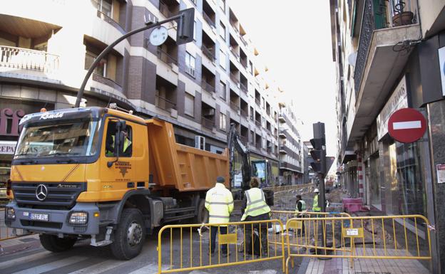 Nuevas obras obligan a cortar Álvaro Gil durante tres días