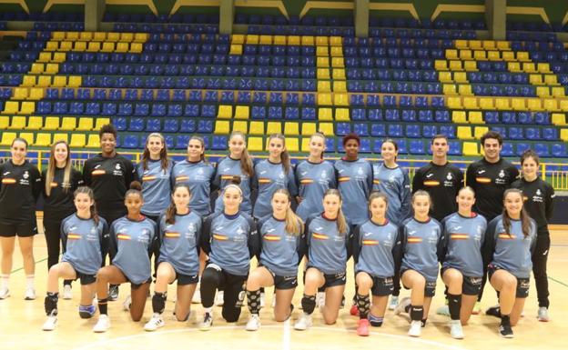Las Guerreras Promesas del balonmano español se concentran en Béjar