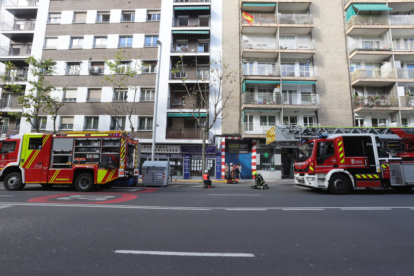 Susto en la calle Torres Villarroel por el incendio en un domicilio