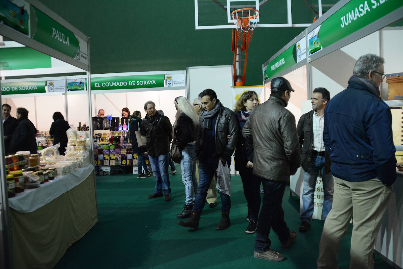 La Feria de la Miel de Aldeatejada alcanza este sábado su décima edición