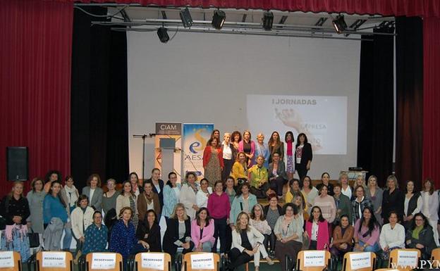 Un centenar de empresarias participan en las I Jornadas Mujer, Empresa y Emprendimiento