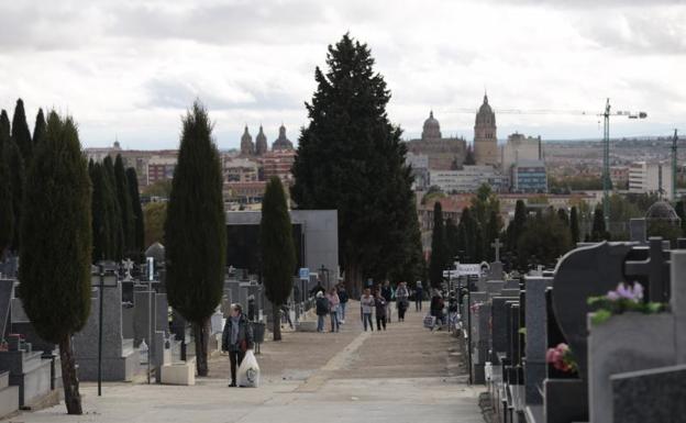 La lluvia respeta el Día de Todos los Santos en Salamanca