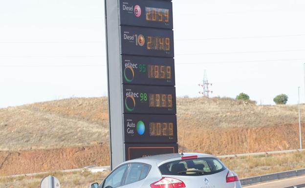 El gasóleo supera los 2 euros en el 65% de las gasolineras de Salamanca