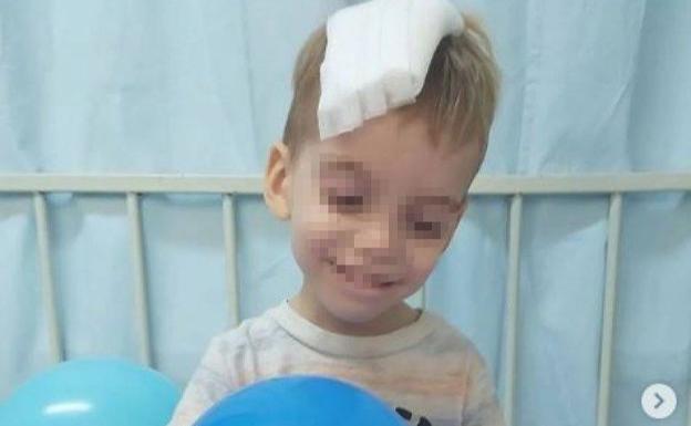 El padre de Oliver, tras salir el pequeño de la UCI: «Está muy bien, mejor de lo esperado»