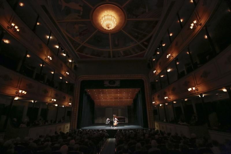El Liceo de Salamanca acoge talleres de danzas renacentistas impartido por Campóo Schelotto