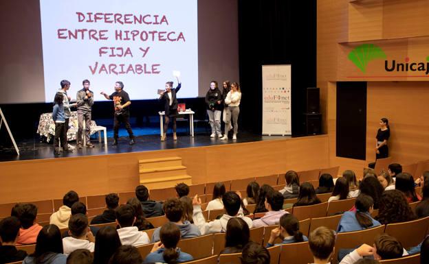 Teatro para acercar la educación financiera a los jóvenes de Salamanca