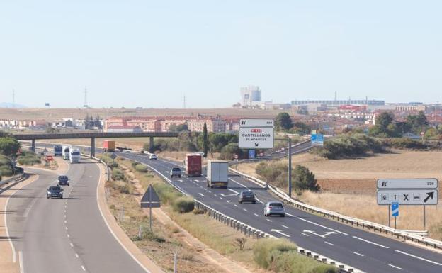 Tráfico prevé casi 150.000 desplazamientos de vehículos por Salamanca hasta el domingo