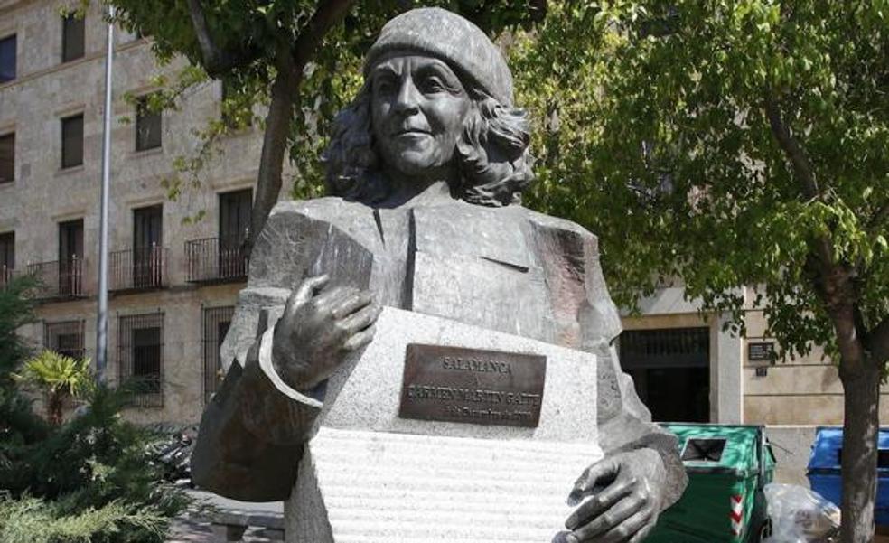 Salamanca homenajea a Carmen Martín, primera mujer que obtuvo el Premio Nacional de Literatura