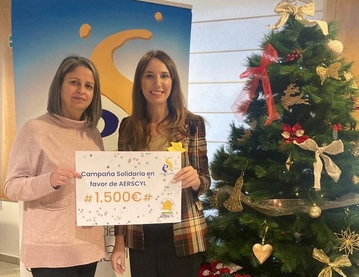 AERSCYL recibe los 1.500 euros recaudados en el Concierto Solidario de Salamanca