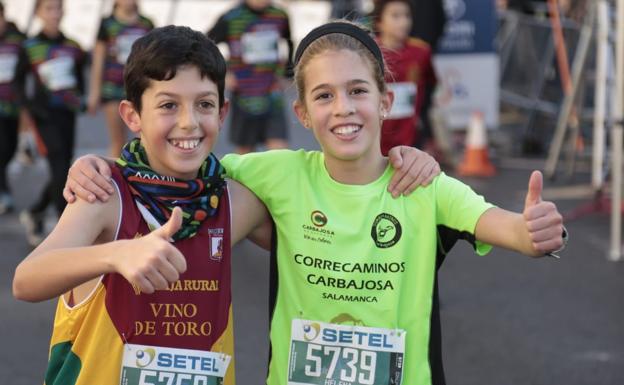 Adrián Sánchez Gallego y Helena García Quevedo vencen en la carrera B