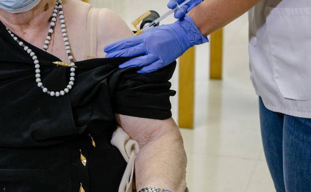 Vacunas covid y gripe en Salamanca: repescas y grupos