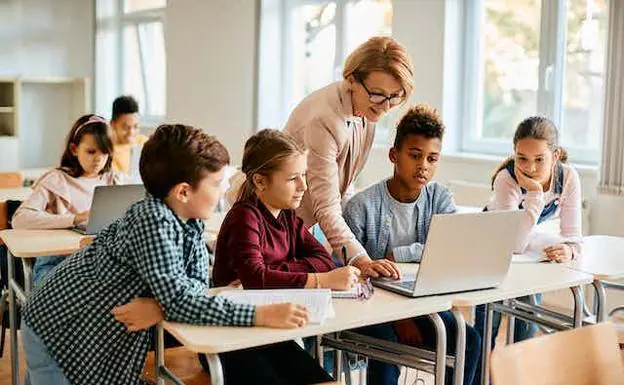 Digitalizar la educación es mucho más que tener ordenadores en los centros escolares