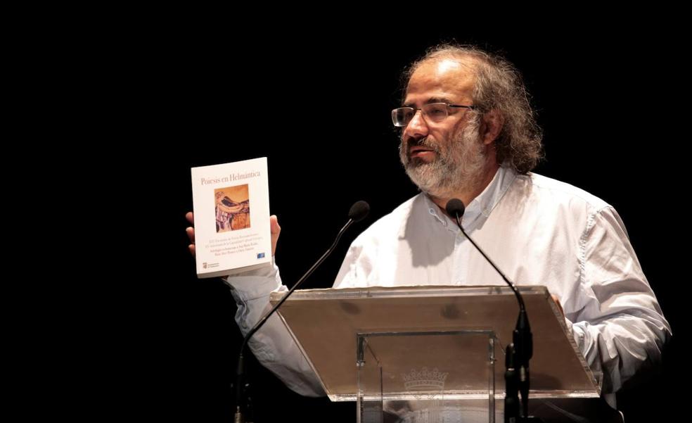«Año tras año en Salamanca es más exquisito el zumo de su cosecha poética»