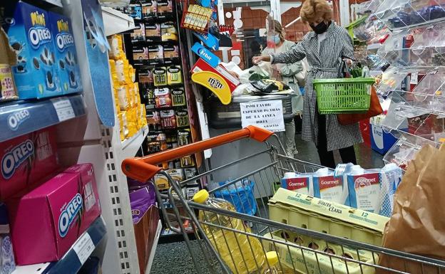 La inflación se modera en la eurozona e invita al BCE a relajar las subidas de tipos