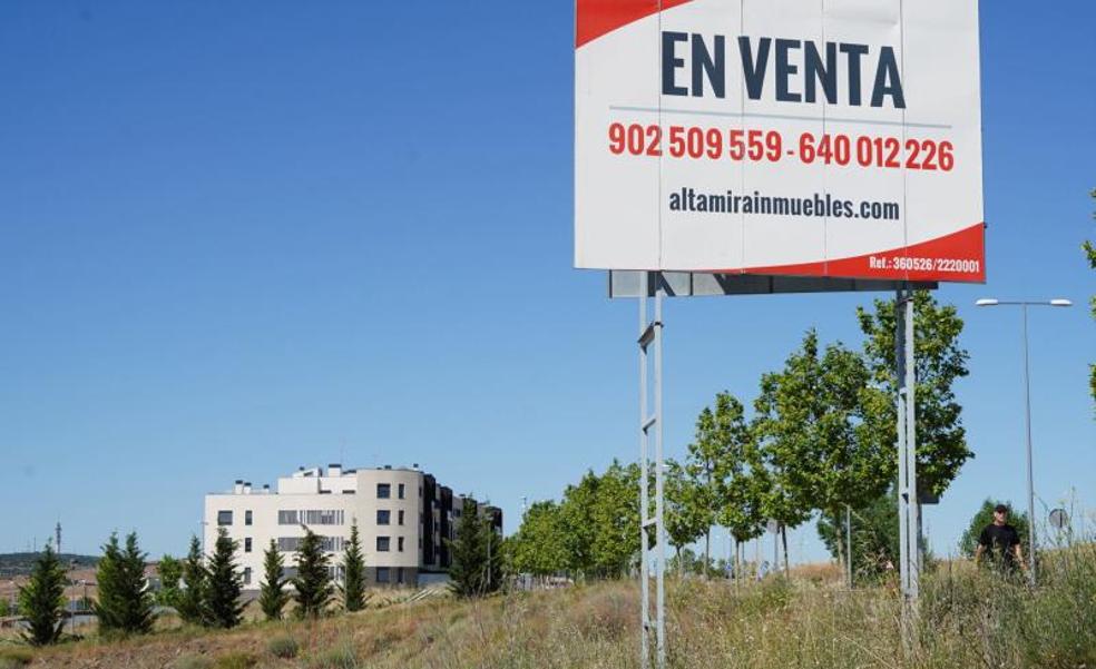 El descenso del stock de viviendas en venta en Salamanca cuadruplica la media nacional