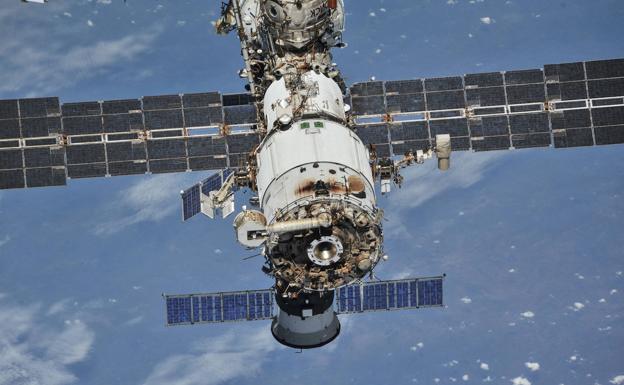 Rusia adelanta una misión para rescatar a los cosmonautas atrapados en la Estación Espacial