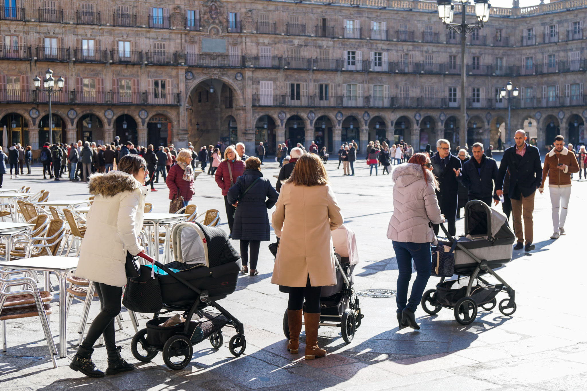 La maternidad tardía en Salamanca: el primero a la edad que en los 80 se tenía al tercero