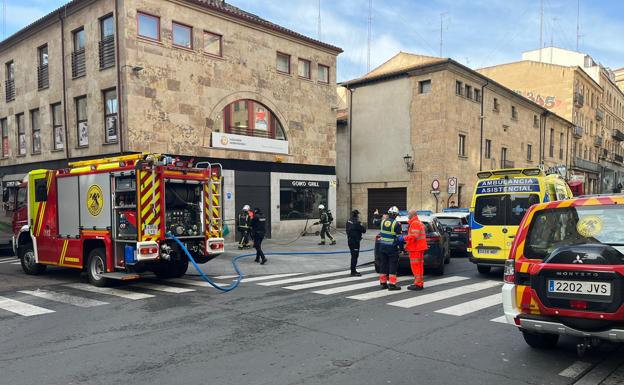 Un incendio en el Goiko de Salamanca acaba con un joven atrapado y con la cara quemada