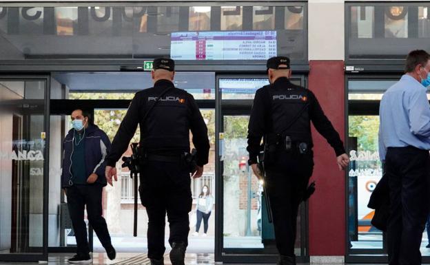 Detenido por robar seis días seguidos perfumes en el mismo centro comercial de Salamanca