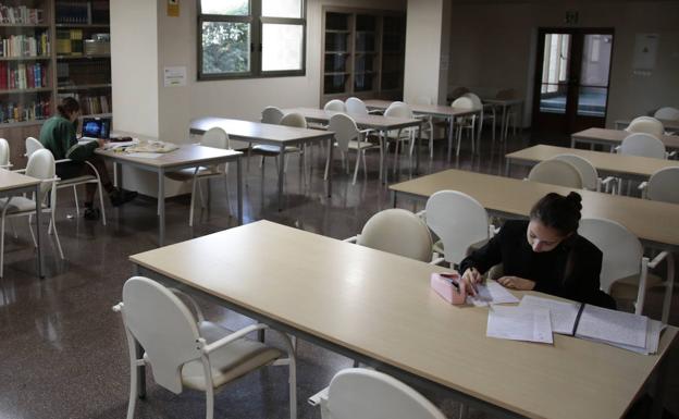 La beca para 5.000 alumnos que vienen a Salamanca a estudiar subirá 900 euros
