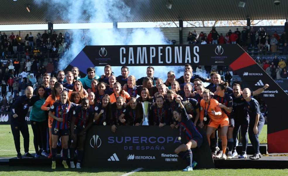 El Barça noquea a la Real y conquista su tercera Supercopa femenina