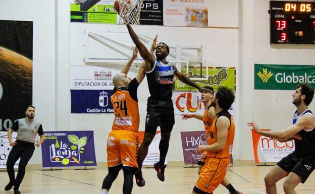 El escolta Kedar Nkosi llega a La Antigua CB Tormes