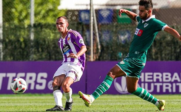 Mikel Carro se desvincula del Real Valladolid y firma por Unionistas