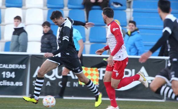 Duelo para seguir ganando terreno al peligro de Unionistas ante el Rayo Majadahonda