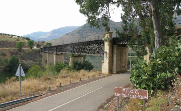 La España vaciada busca el apoyo de Portugal para reclamar infraestructuras en Salamanca