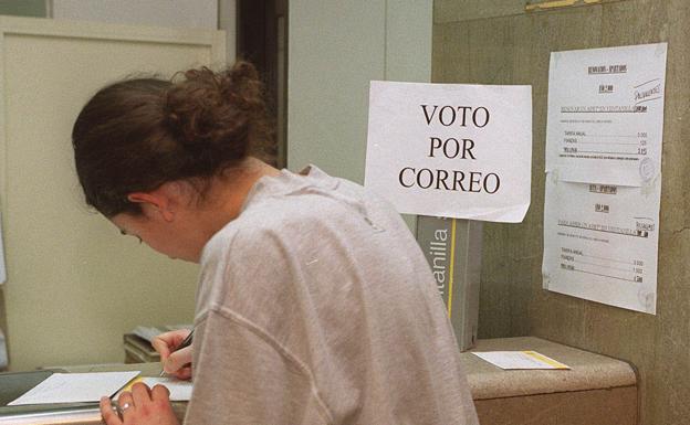 Así se puede solicitar el voto por correo para las elecciones municipales de mayo