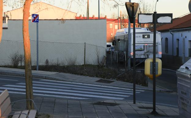 Puentelave reclama una verdadera renaturalización del barrio y soluciones para sus solares abandonados
