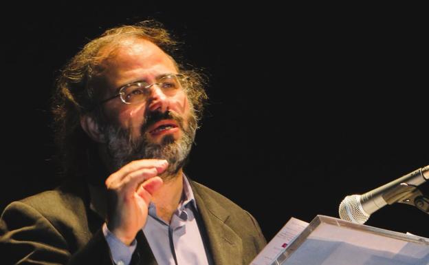 El Casino acogerá este lunes la presentación de tres obras del poeta Pérez Alencart